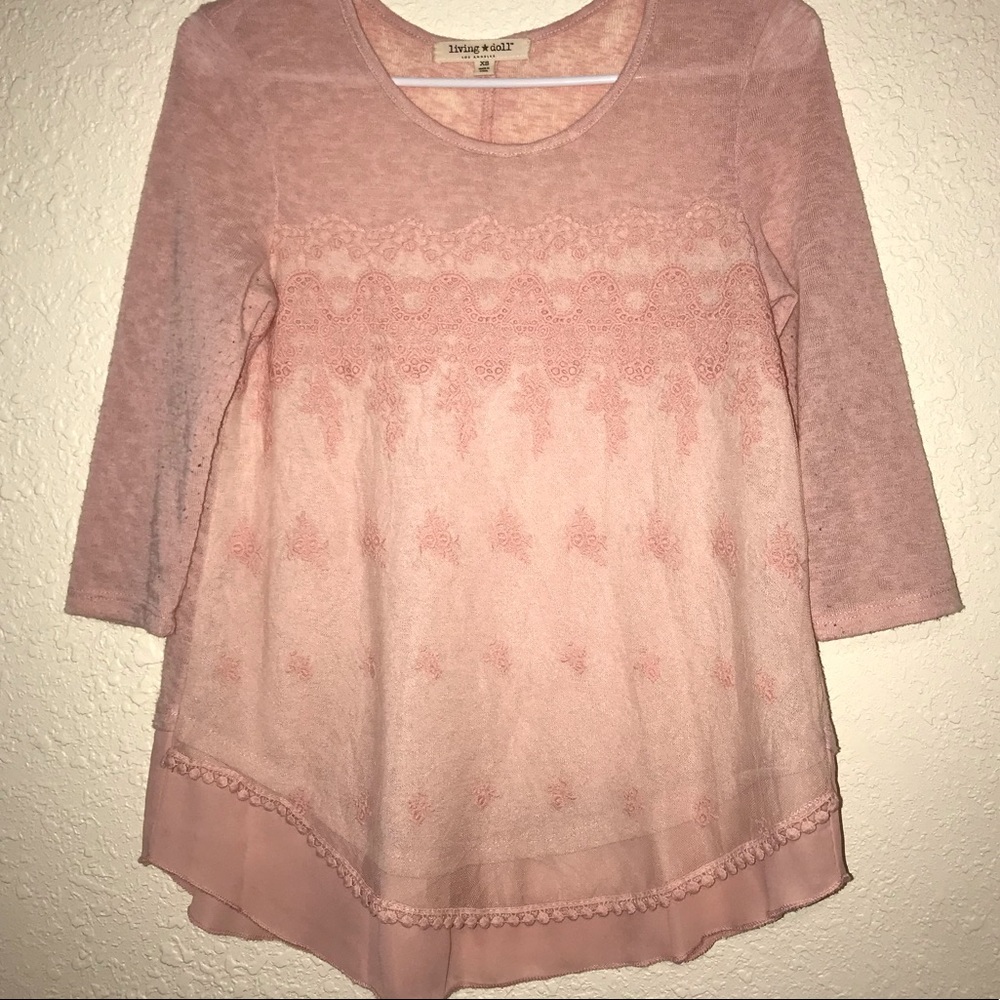 Pink, lace quarter length sleeve shirt